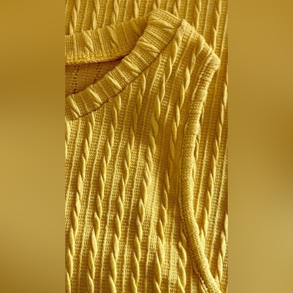 Elegant Yellow Ribbed Sleeveless Midi Tank Dress - Picture 7 of 10